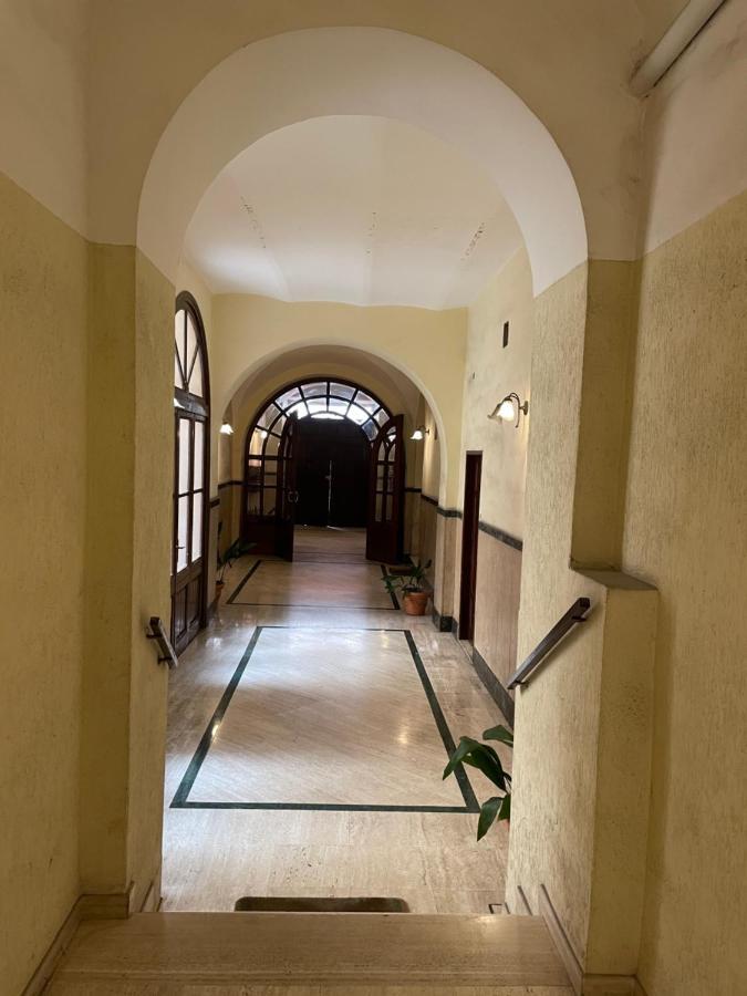 Elegant Apt-Typical Roman Palazzina Pz Alessandria エクステリア 写真