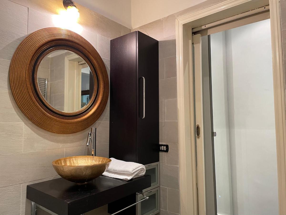 Elegant Apt-Typical Roman Palazzina Pz Alessandria エクステリア 写真