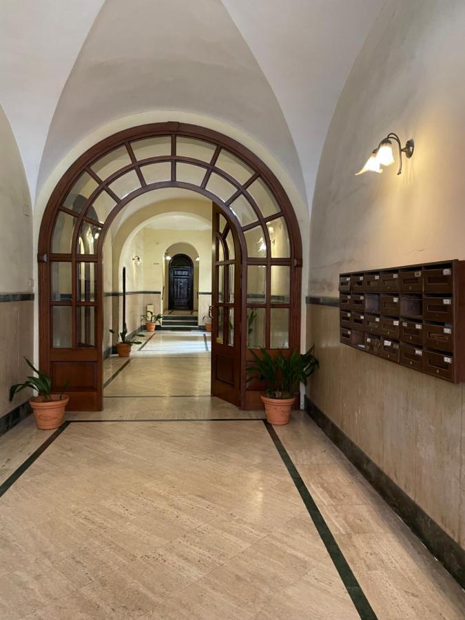 Elegant Apt-Typical Roman Palazzina Pz Alessandria エクステリア 写真